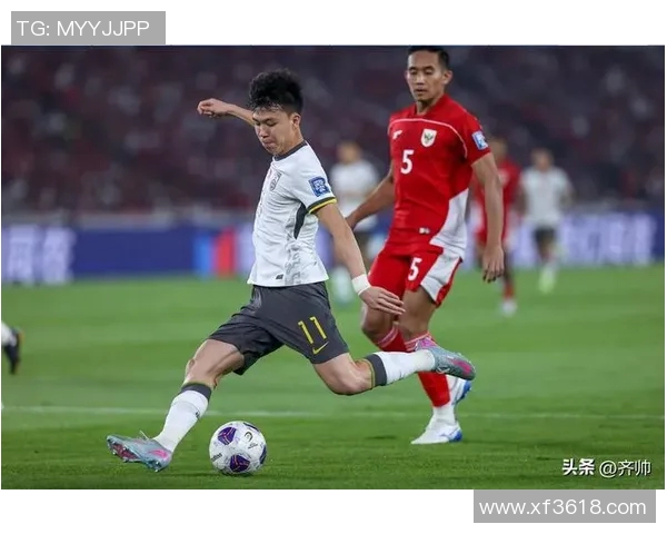 足球明星精彩瞬间展现过人技巧与灵动身姿的完美结合