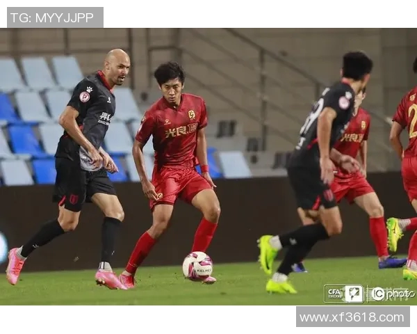 重庆足球队强势领跑联赛积分榜以86分稳居第一名